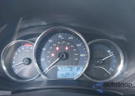 2015 Toyota Corolla Le z USA, uszkodzony, nr VIN 5YFBURHE4FP232987